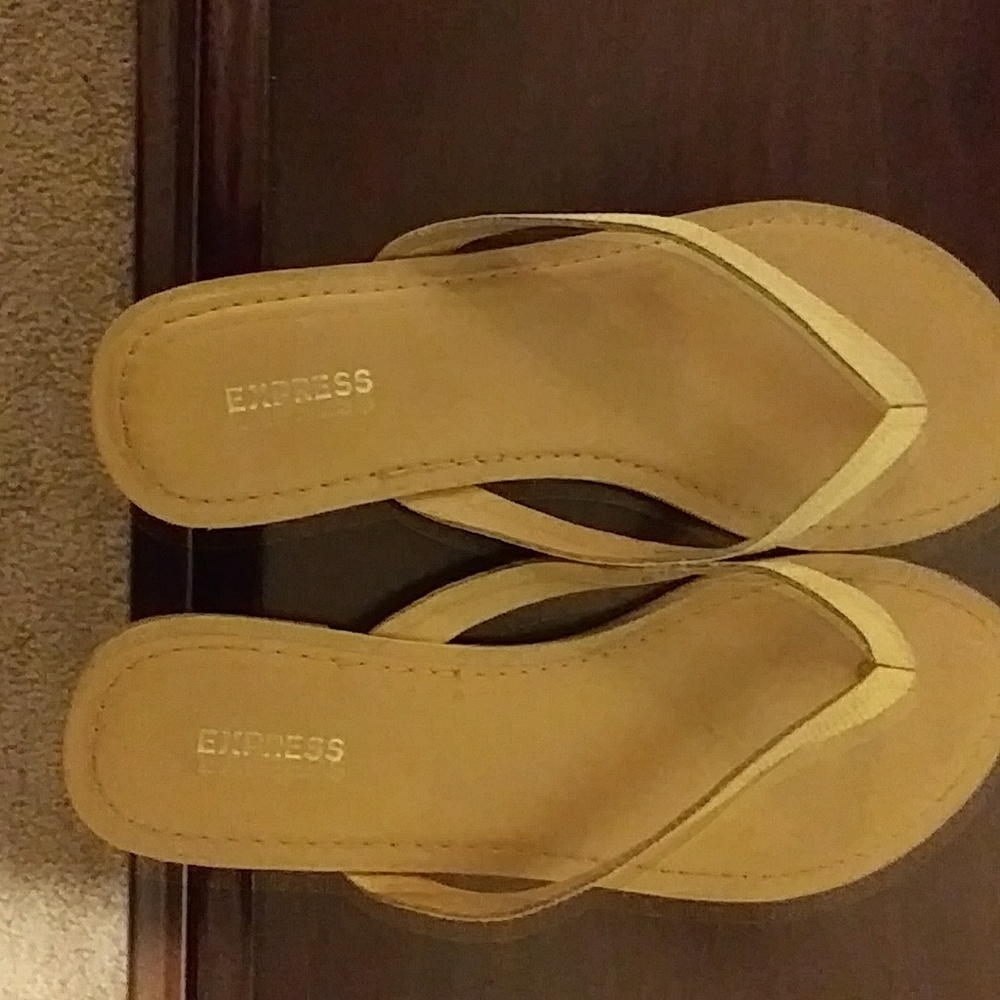 Express women slides